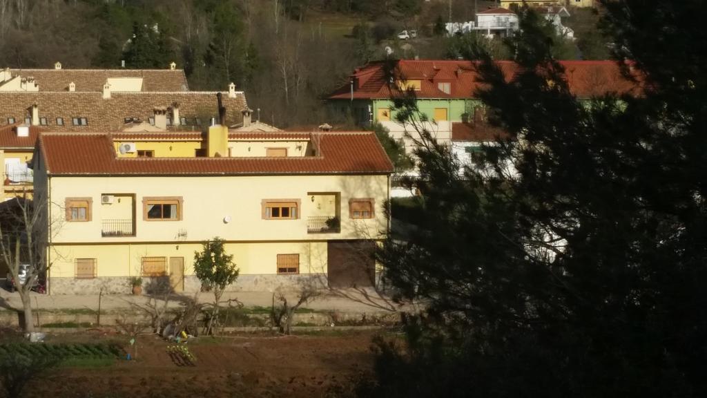 Alojamiento Alarcon Arroyo Frío Exterior foto